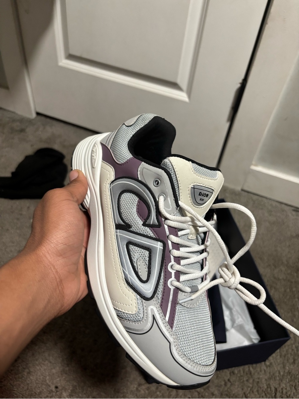 Dior b30 Sneakers in White and Purple Accents - Picture 6 of 6